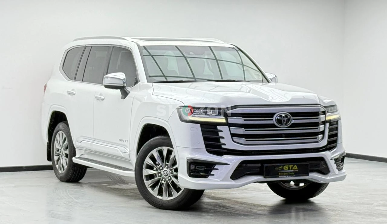 2024 Toyota Land Cruiser VXR, Feb/2027 Toyota Warranty, Feb/2028 Toyota Service Contract, FSH, GCC