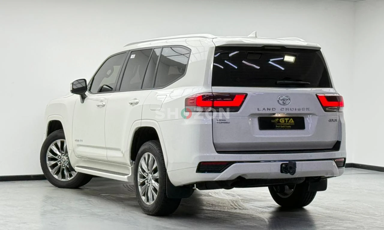 2024 Toyota Land Cruiser GXR, Toyota Warranty+Service Contract+Full Service History ,GCC
