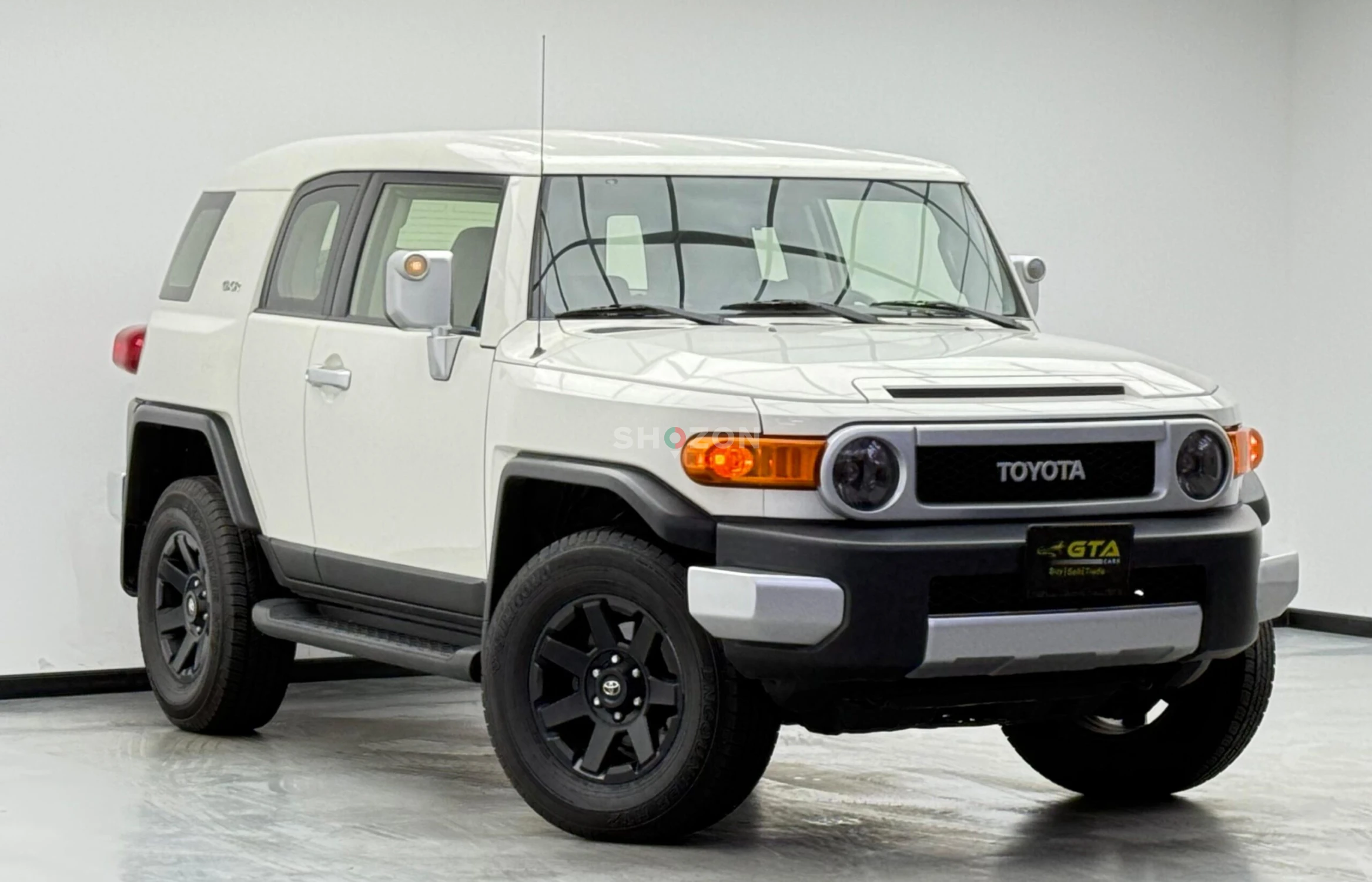 2018 Toyota FJ Cruiser GXR, Warranty , Service History, Excellent Condition ,GCC Specs
