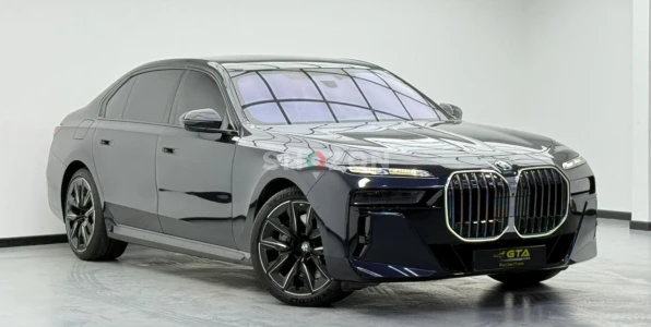 2023 BMW 760Li xDrive, Jan/2028 BMW Warranty, BMW Full Service History, Excellent Condition, GCC