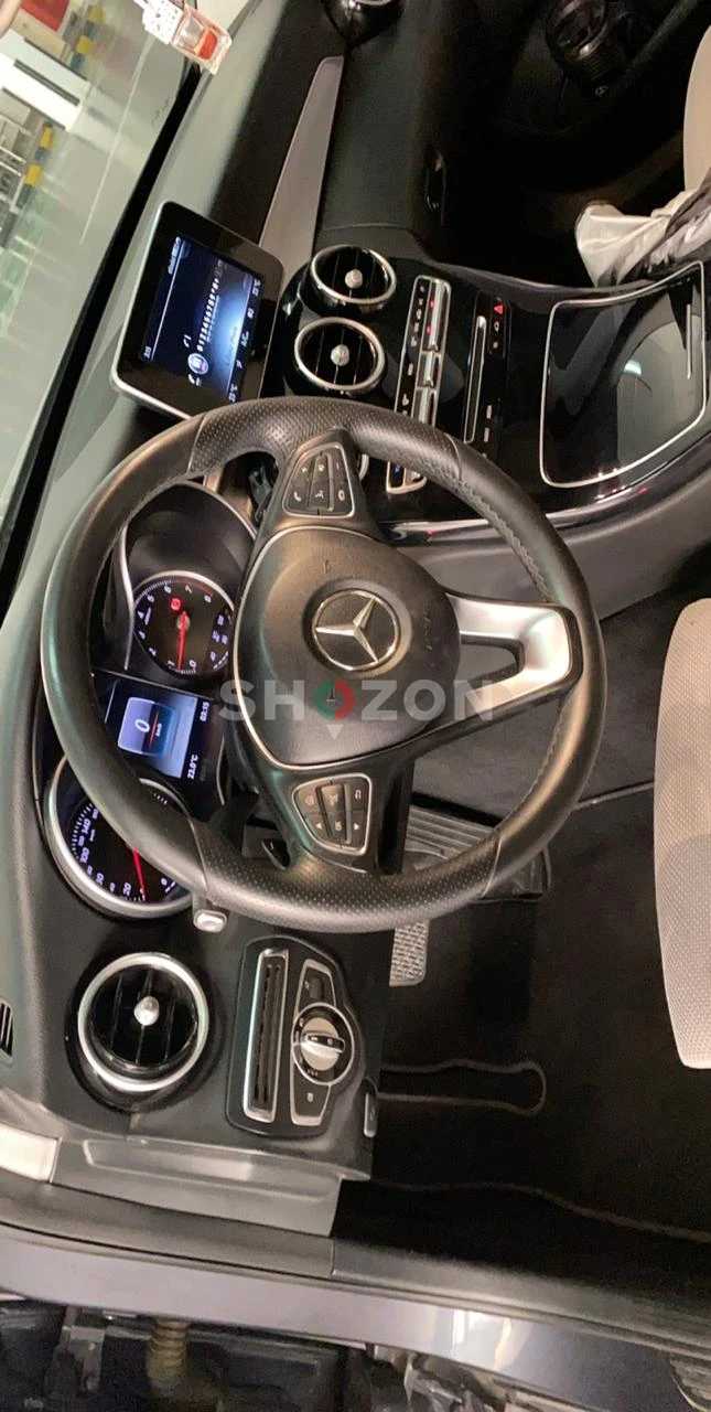 Mercdes Benz Avantguard model 2016 AED 60,000