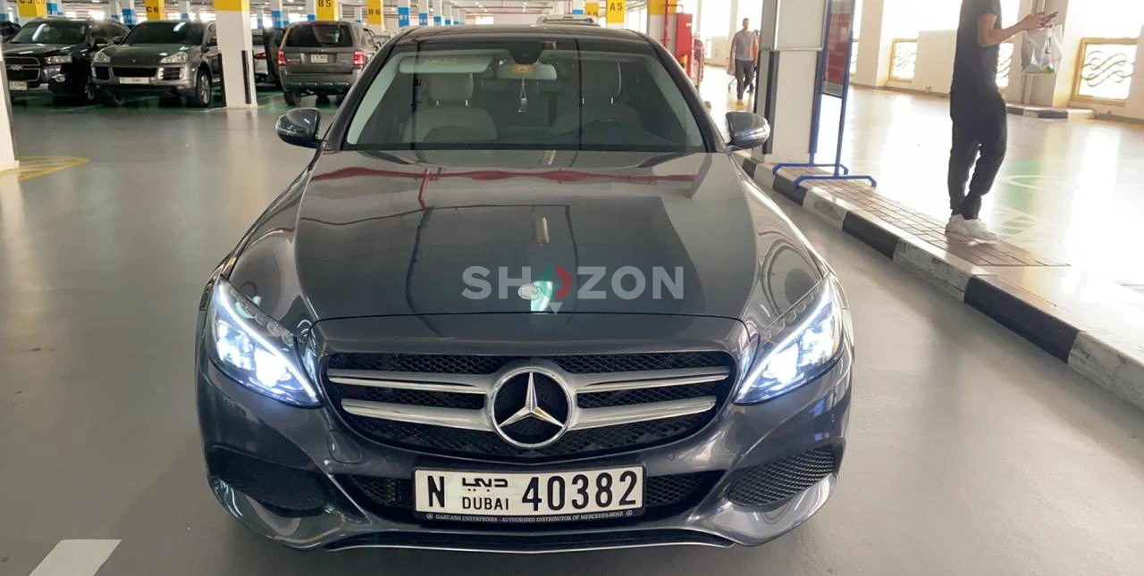 Mercdes Benz Avantguard model 2016 AED 60,000