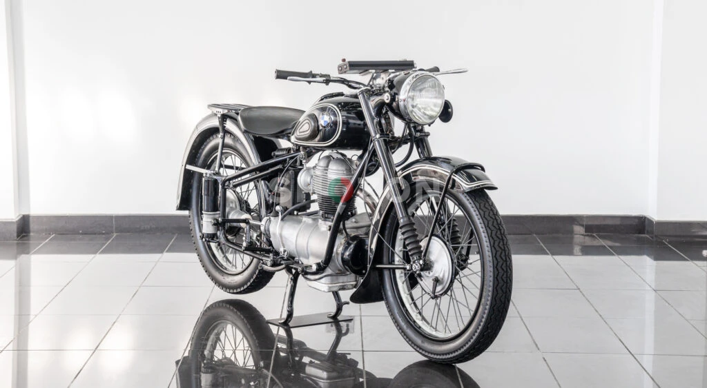 1952 | BMW R25/2