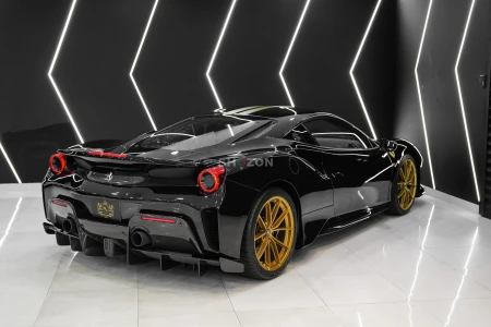 Ferrari 488 Pista 2019