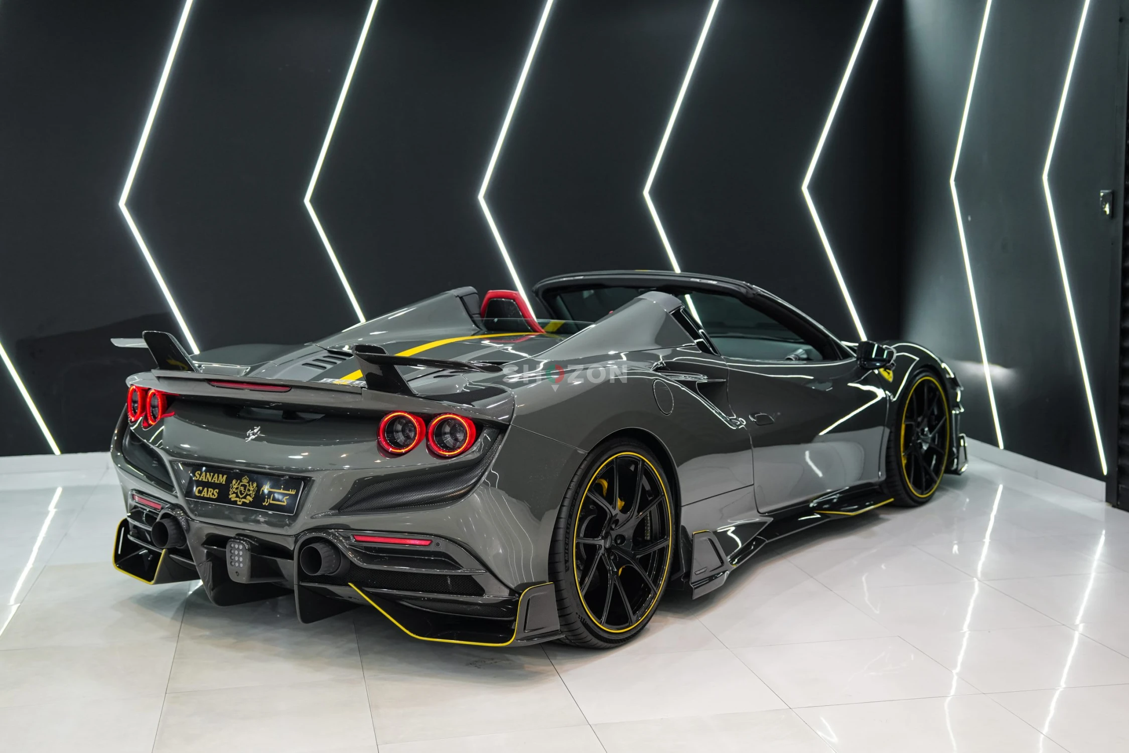 Ferrari F8 Spider Mansory