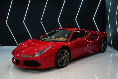 2017 Ferrari 488 Spider, Carbon Exterior/Interior, Passenger Display, GCC Specs!! GCC Specs,