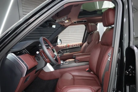 2022 Range Vogue HSE P530, Deployable Sidesteps, Panoramic Roof, Al Tayer Warranty + Service!!