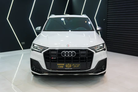 2022 Audi SQ7 Quattro, Carbon Interior, Bang Olufsen, Side Steps, Al Nabooda Full Service Hist