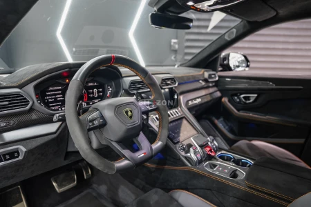 2023 Lamborghini Urus Performante, Rear Entertainment, Carbon Fiber Pack, Lamborghini Warr + Serv!!