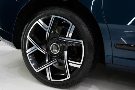 2025 Rolls Royce Cullinan Black Badge, Series II, BRAND NEW, Executive Seat w/ Entertainment, Bespoke Audio, Dealer Warr + Serv!!