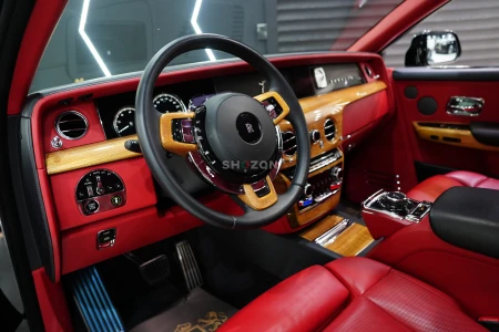 2018 Rolls-Royce Phantom VIII, Rear Entertainment, Starlight Headliner, Very Low KM, GCC Specs!!