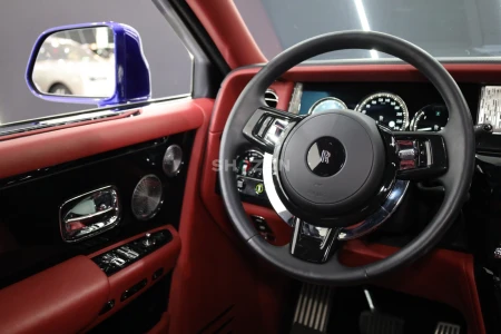 2018 Phantom VIII, Bespoke Audio, Rear Entertainment, Silver Satin Bonnet, GCC Specs!!
