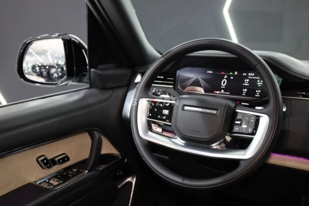 2023 Range Rover Vogue SV, Rear Entertainment Display, Dealer Warranty!!