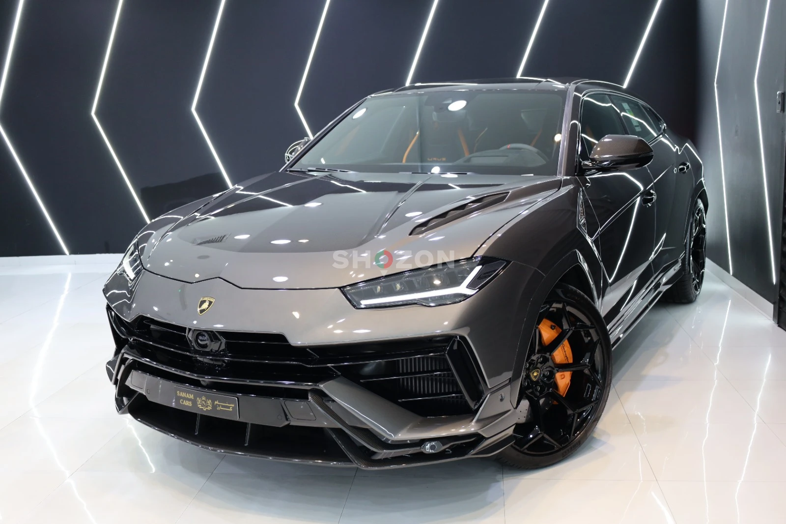2024 lamborghini Urus Performante, Full Carbon Pack, Individual Rear Seat w/ Entertainment, Akrapovic Exhaust, Dealer Warranty + Service!!