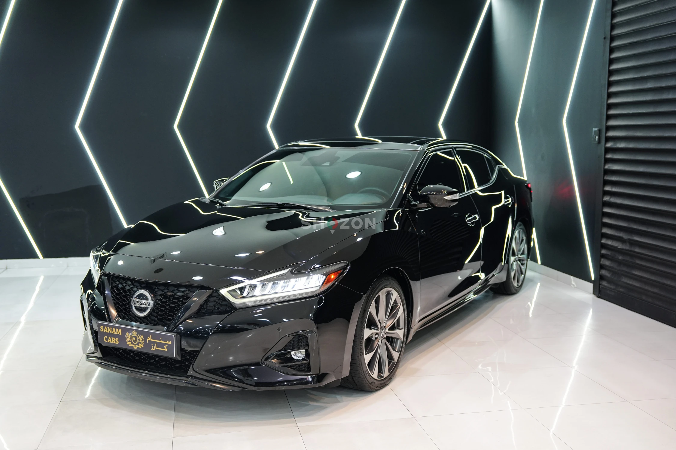 2022 Nissan Maxima SR, Bose Sound System, Full Service History, Dealer Warranty!!