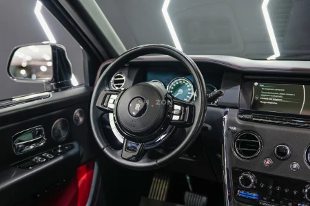 2019 Cullinan Black Badge Kit, FACELIFT, Viewing Suite, Executive Rear-Seat w/ Entertainment!!
