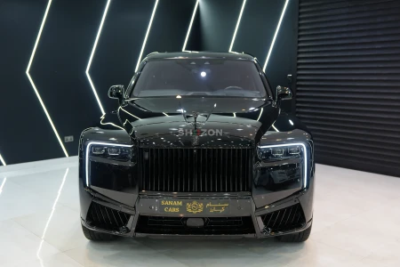 2019 Cullinan Black Badge Kit, FACELIFT, Viewing Suite, Executive Rear-Seat w/ Entertainment!!