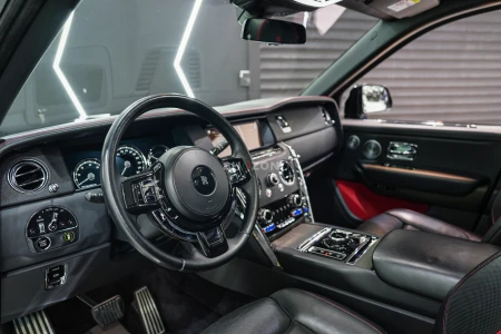 2019 Cullinan Black Badge Kit, FACELIFT, Viewing Suite, Executive Rear-Seat w/ Entertainment!!