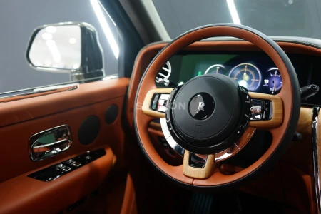 2025 Rolls-Royce Cullinan, Illuminated Grille, Starlight, Dealer Warr + Serv!!