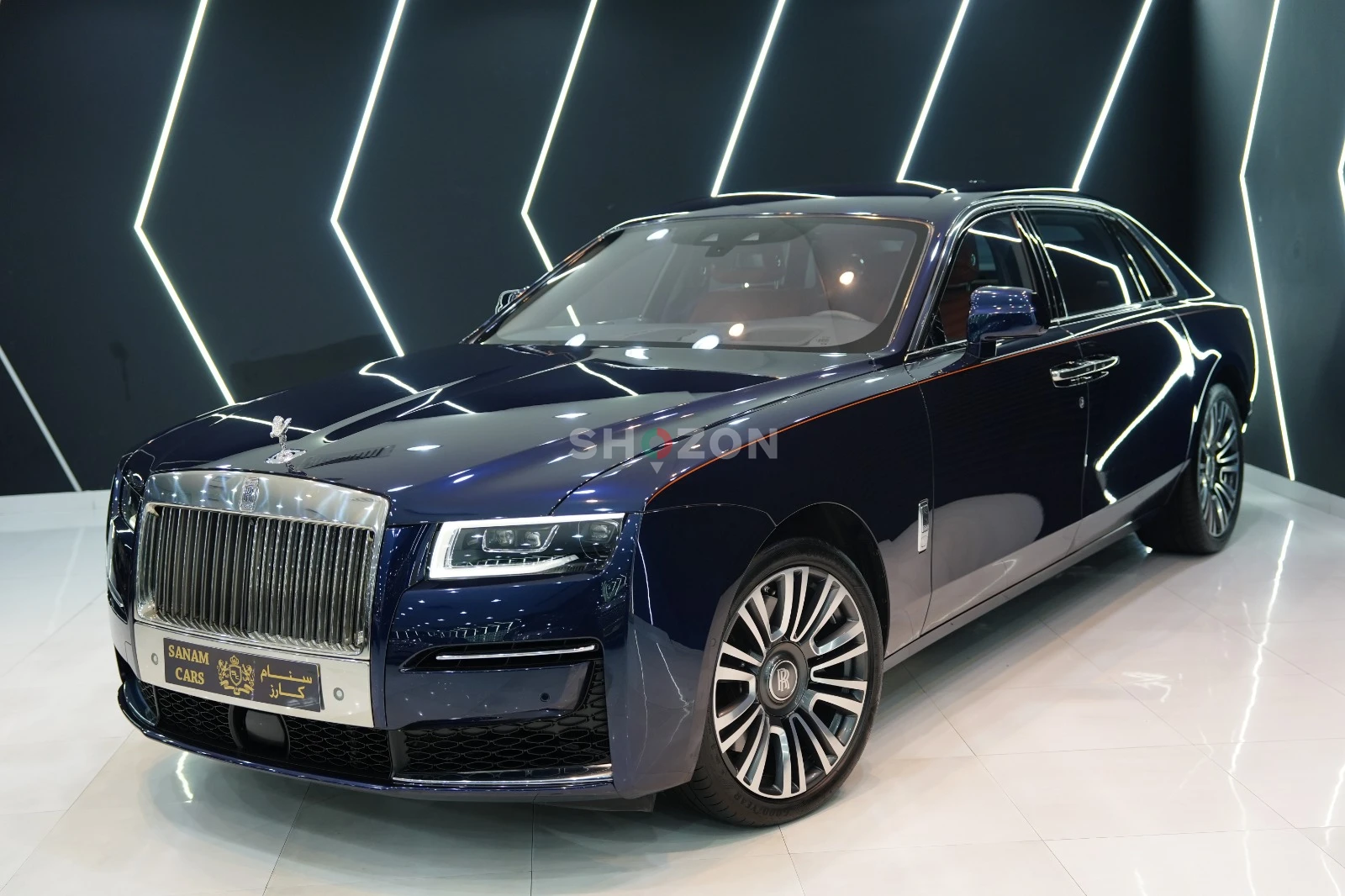 2024 Rolls-Royce EWB, Rear Entertainment, Illuminated Grille, Starlight, Dealer Warr + Serv!!