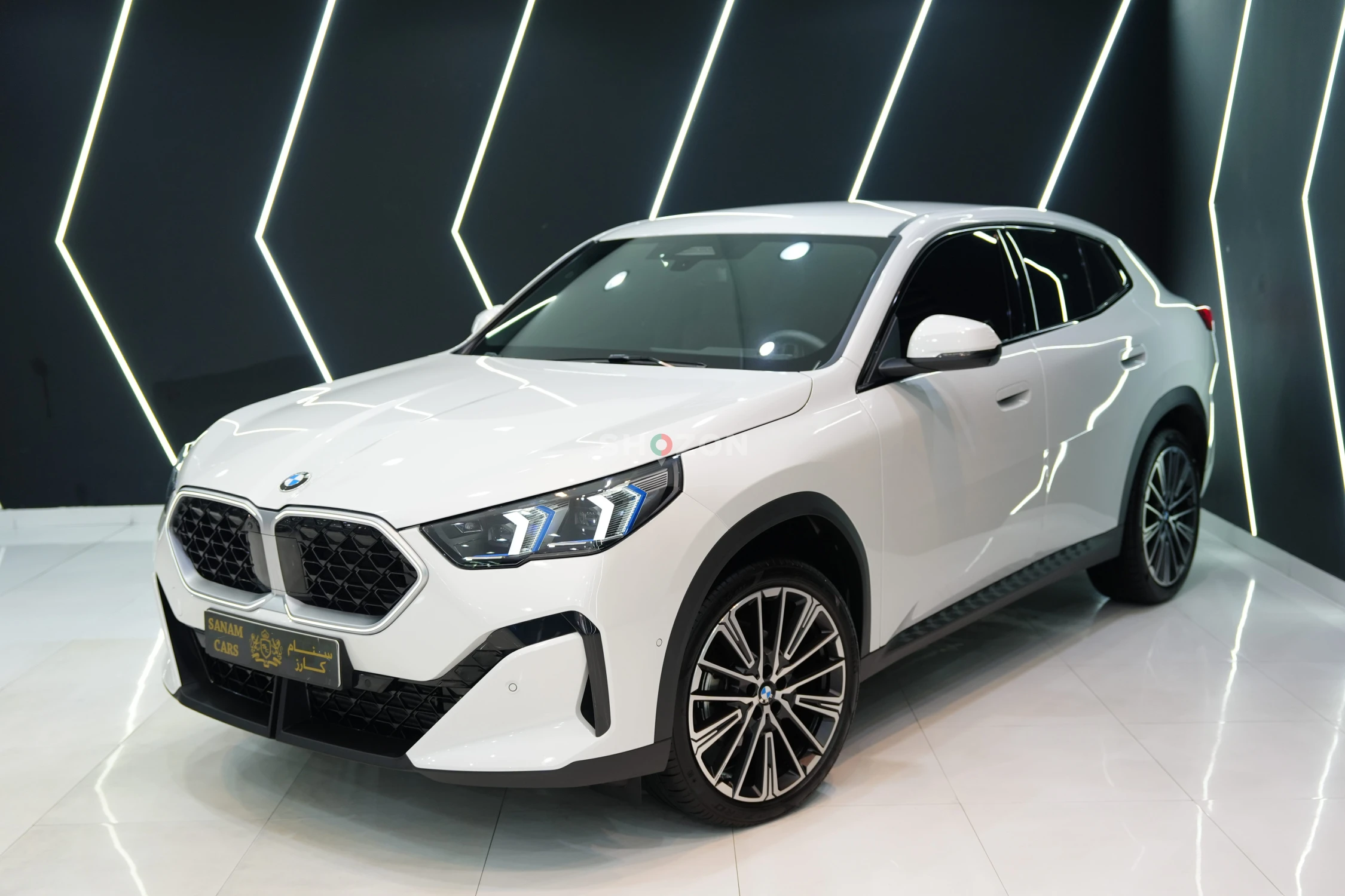 2025 BMW X2 sDrive18i, Harman/Kardon Audio, Illuminated Grille, AGMC Warranty + Service!!