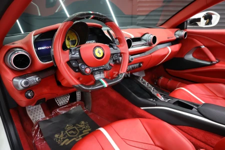 2021 Ferrari 812 GTS, Passenger Display, Carbon Exterior/Interior Package, Al Tayer Warr + Serv!!