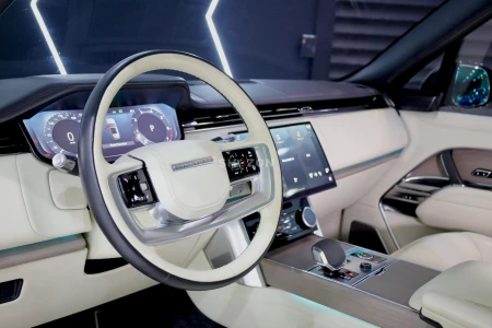 2022 Range Rover Vogue P530 First Edition, Rear Entertainment, Deployable Side Steps,Dealer Warranty