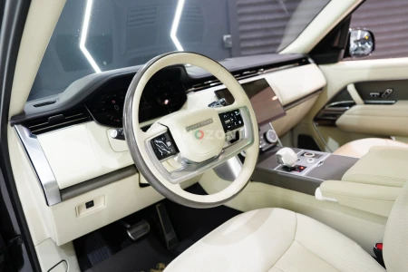 2023 Range Rover Vogue SV, Black Exterior Pack, Panoramic Roof, Deployable Side Steps!!