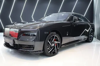 2025 Rolls Royce Spectre Black Badge, Bespoke Audio, Two-Tone Interior, Dealer Warranty + Service!!