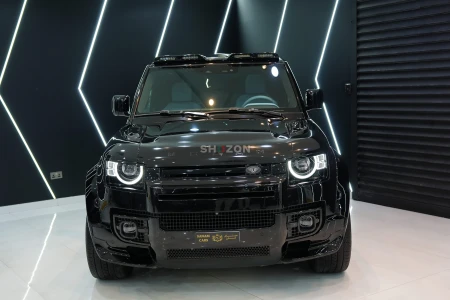2023 Defender 90 SE P400, URBAN Kit, Panoramic Roof, Al Tayer Warranty + Service!!