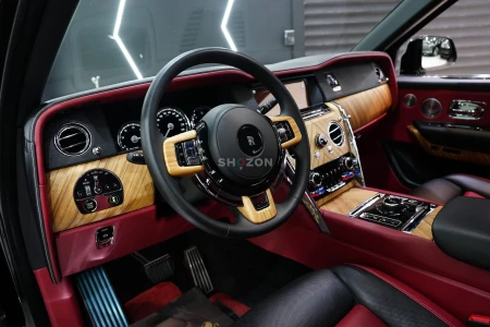 2019 Rolls-Royce Cullinan, Rear Entertainment Screens, Bespoke Audio, Starlight, Dealer Warranty!!