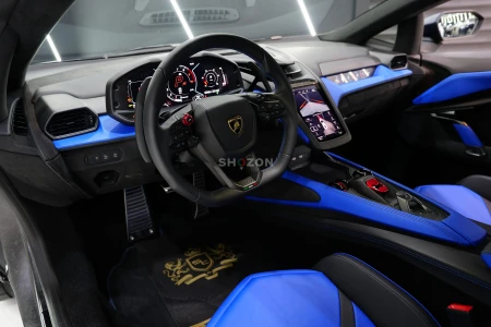 2024 Lamborghini Revuelto, Carbon Fiber Interior, Hybrid V12, 700 KM Only, Dealer Warranty!