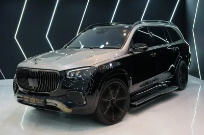 2025 Mercedes-Maybach GLS 600, Night Series, Two-Tone, Executive Lounge Pack, Gargash Warr + Serv!!