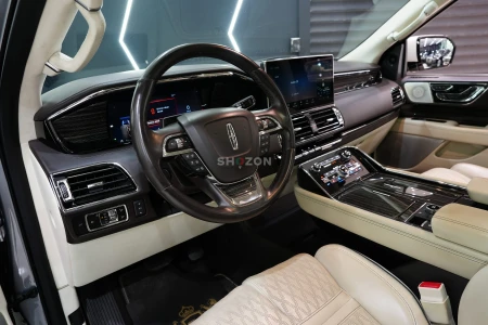 2023 Lincoln Navigator Presidential, Rear Screens, Deployable Sidesteps, Al Tayer Warr + Serv!!