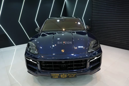 2025 Porsche Cayenne GTS Coupe, Carbon Design Pack, Passenger Display, Burmester Audio, Dealer Warr!