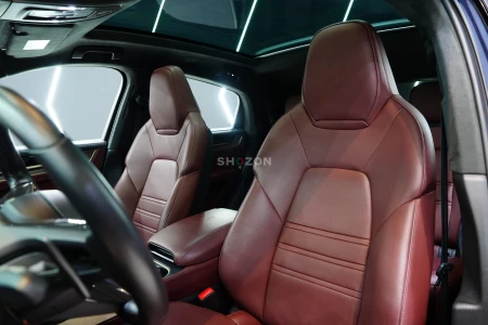 2025 Porsche Cayenne GTS Coupe, Carbon Design Pack, Passenger Display, Burmester Audio, Dealer Warr!
