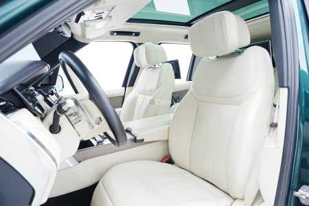 2022 Vohue P530 First Edition, Rear Entertainment Screens, Panoramic Roof, Dealer Warranty!!