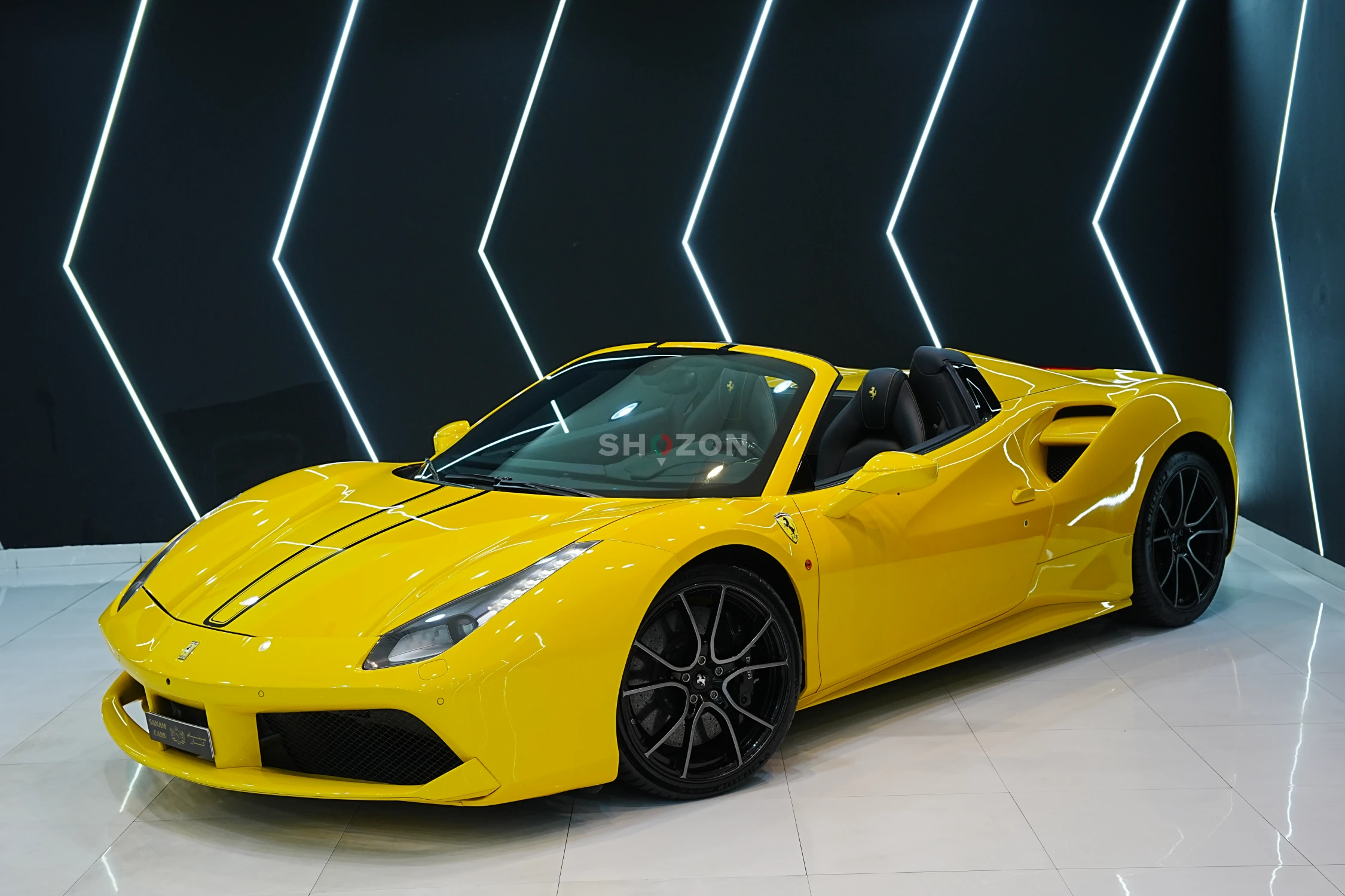 2019 Ferrari 488 Spider, Carbon Fiber Pack, Passenger Display, JBL Audio, GCC Specs!!