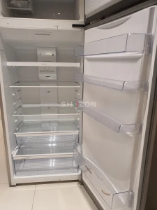 Siemens Stainless Steel Refrigerator – Excellent Condition 