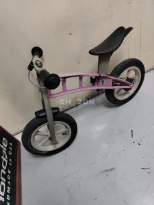 Preowned balance kids toddler child bike in perfect condition for sale