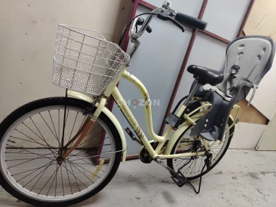 Preowned 24in Cruiser Classic Beach City Bike in perfect condition for sale y