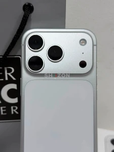 Apple iPhone Silver with Box and Accessories