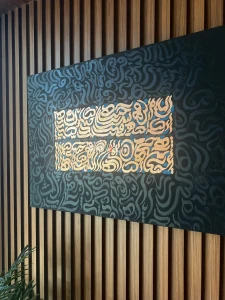 Large Handmade Arabic Calligraphy Canvas (80×60 cm) – Modern Black & Gold Wall Art – Abstract Calligraphy