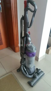 Dyson Vacuum Cleaner – Excellent Condition, Powerful Suction!