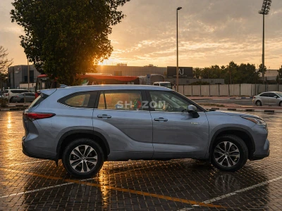 Well-Maintained Toyota Highlander SUV for Sale