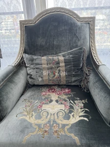 Urgent Sale | Luxury Sofa | Excellent Condition