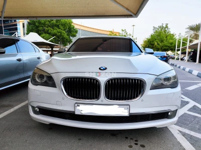 BMW 740 Li 2012-very clean