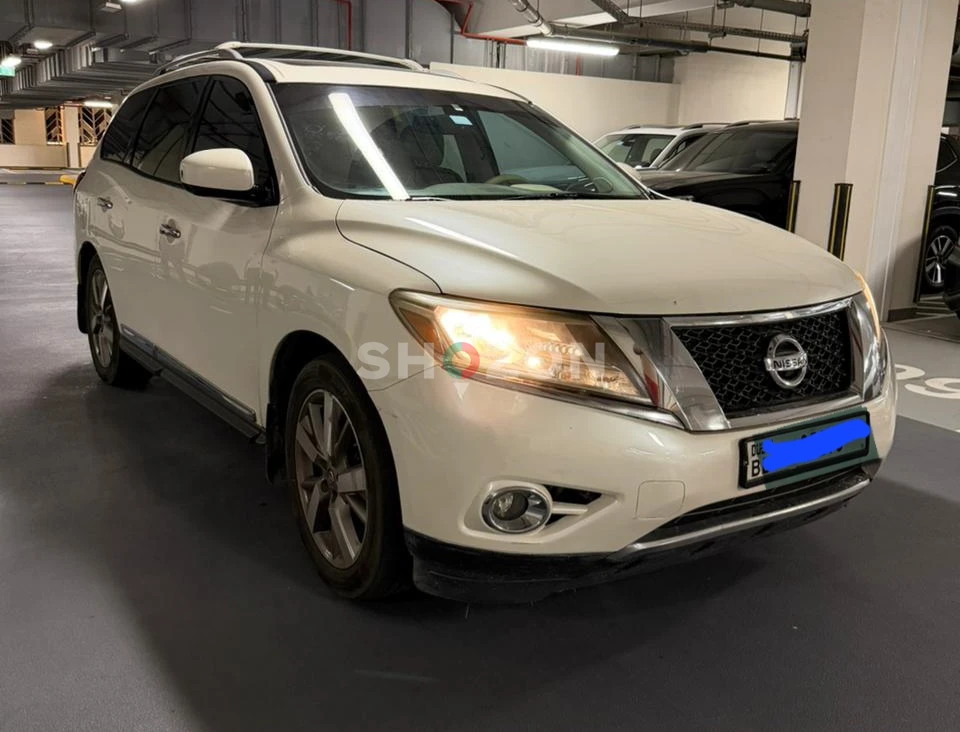 Nissan Pathfinder 2015 – Full Option (Urgent Sale) Exterior: Pearl White Interior: Beige leather seats Specifications: US Specs Transmission: Fully automatic Features: Panoramic sunroof, full options Mileage: 170,000 km Well-maintained and in good conditi