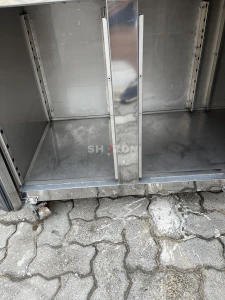 restaurant refrigator