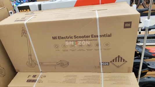MI Scooter Essential E Scooter 